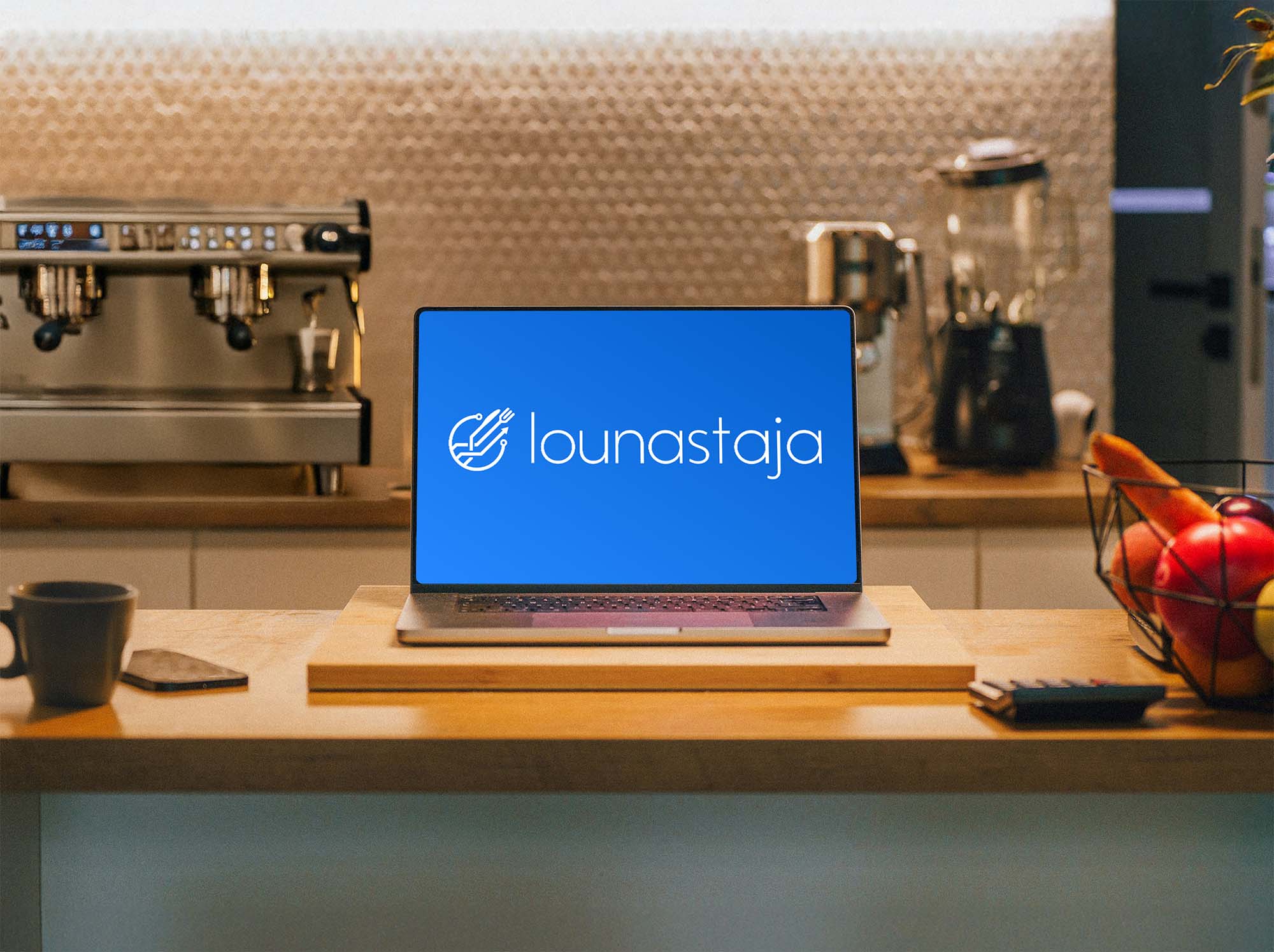 Lounastaja tietokoneella copy Lounastaja tietokoneella copy