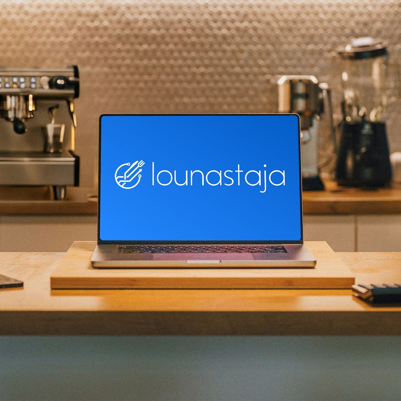 Lounastaja tietokoneella